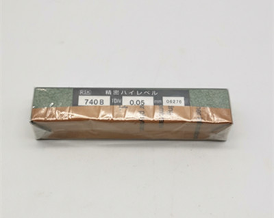 小型條式水平儀740B